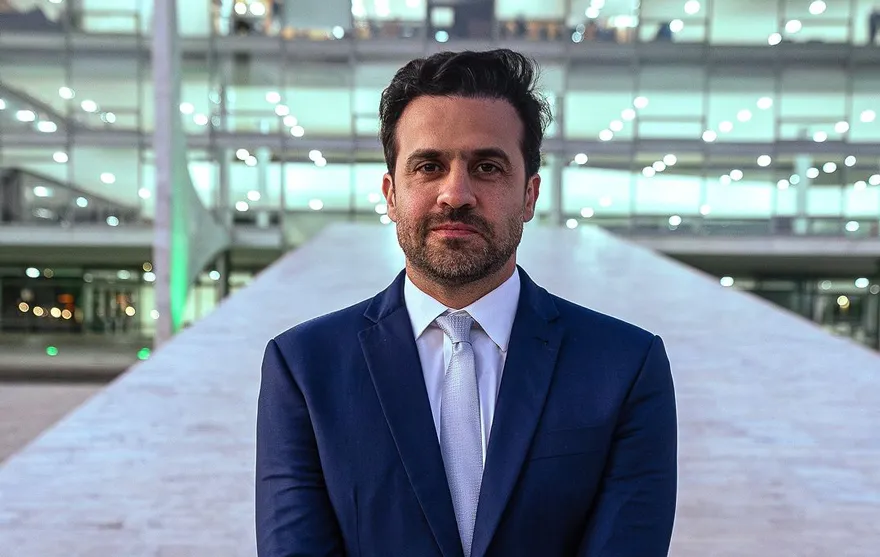 Justiça Eleitoral determina suspensão de perfis de Pablo Marçal nas redes sociais