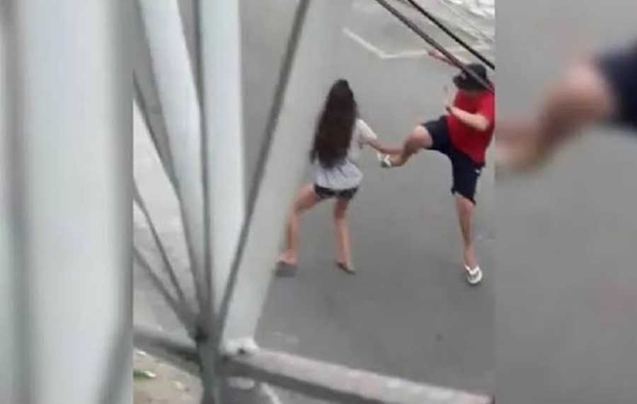Mulher Enfrenta Bandido em Tentativa de Roubo