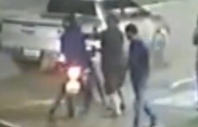 Briga em Frente à Câmara de Buritis: Empresário Tenta Agredir Vereador